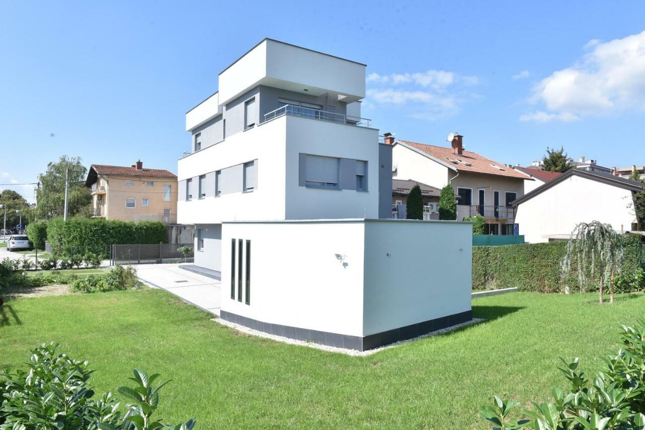 Villa Mami Záhřeb Exteriér fotografie